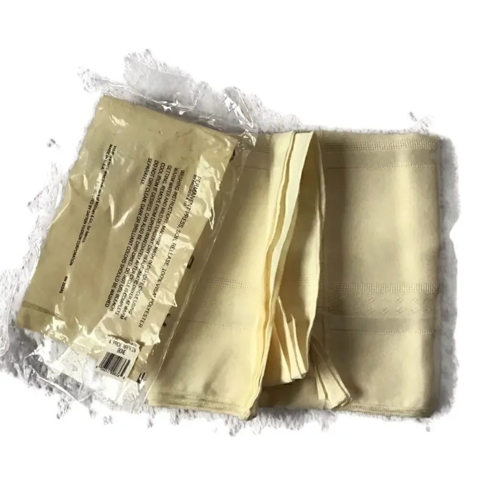 Furio New Old Stock 4 Pack Fabric Napkins